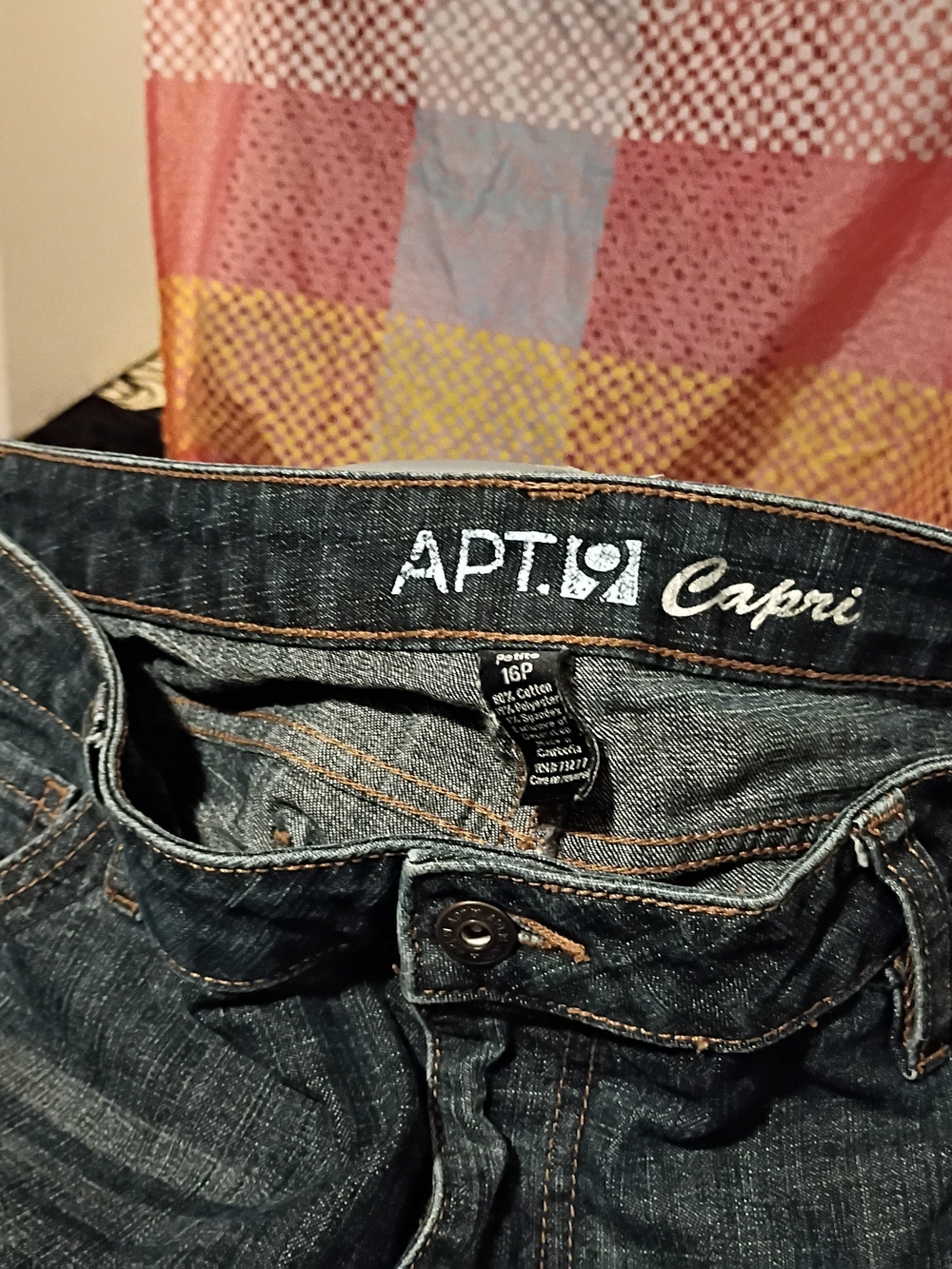 Apt. 9 Dark Blue Denim Capri Pants
